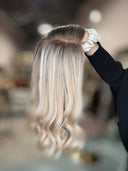 Chloe 16" handgeknüpfte Perücke