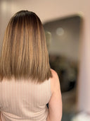 Peluca Sydney de 14" anudada a mano